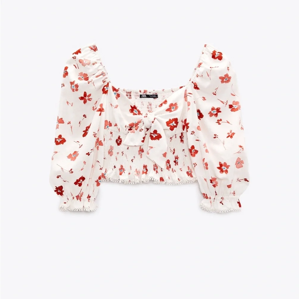 Zara Floral Blouse with Puff Sleeves Size Medium